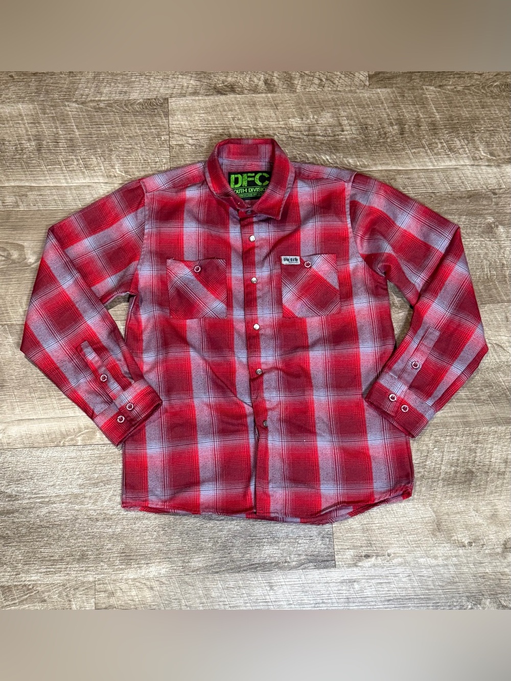 Dixxon Flannel switch game over suspension collab youth division size medium.